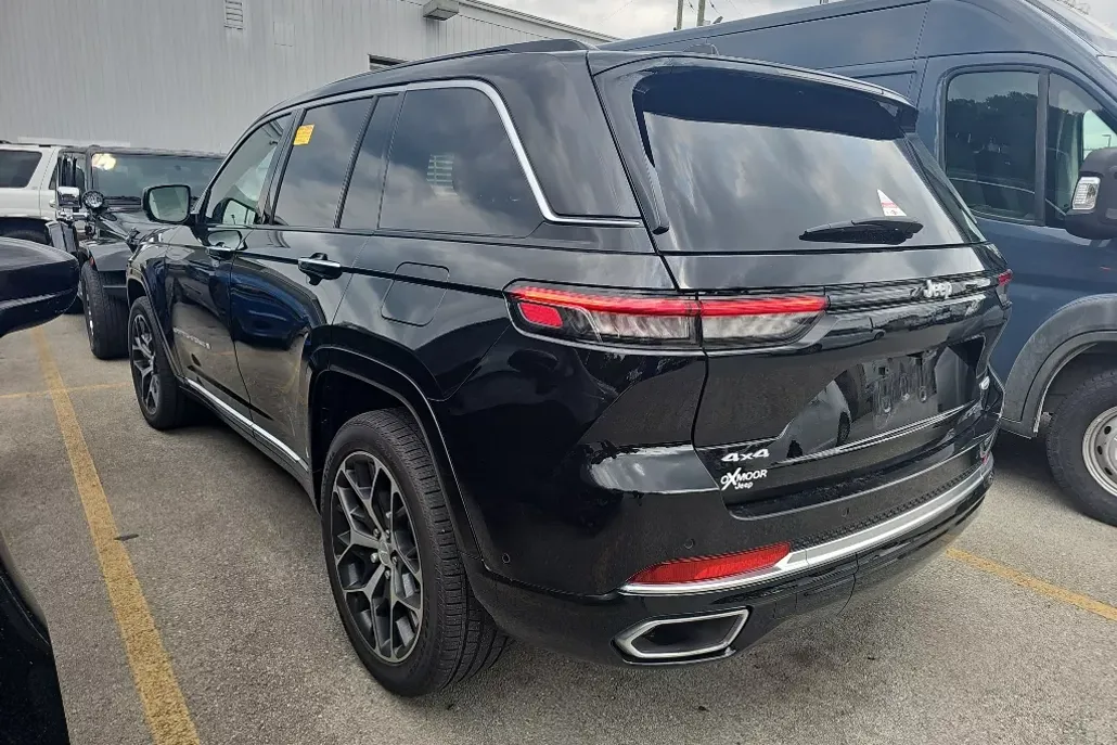 2024 Jeep Grand Cherokee Summit Reserve photo 1