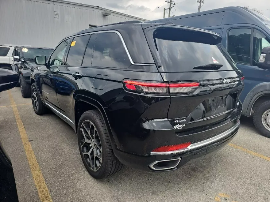 2024 Jeep Grand Cherokee Summit Reserve photo 1