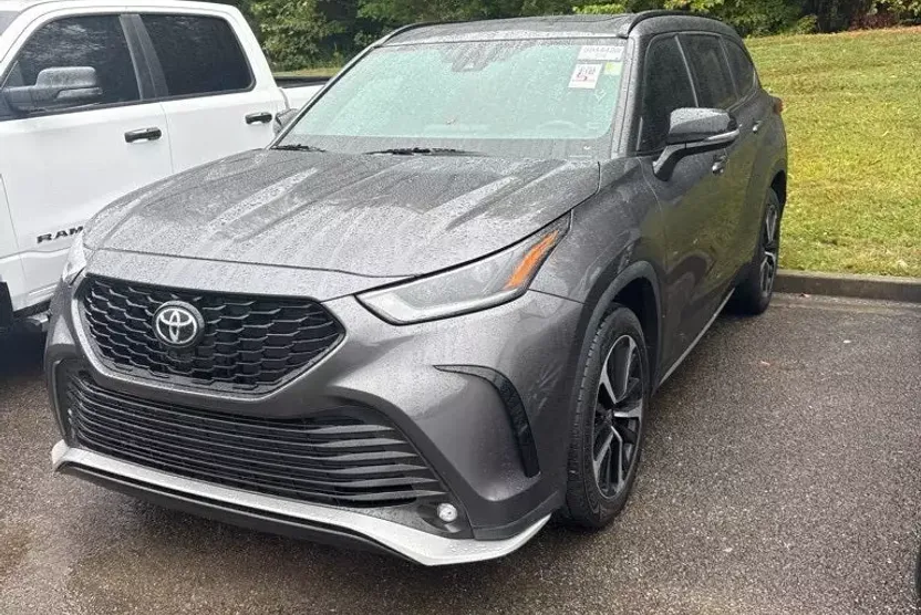 2022 Toyota Highlander XSE photo 1