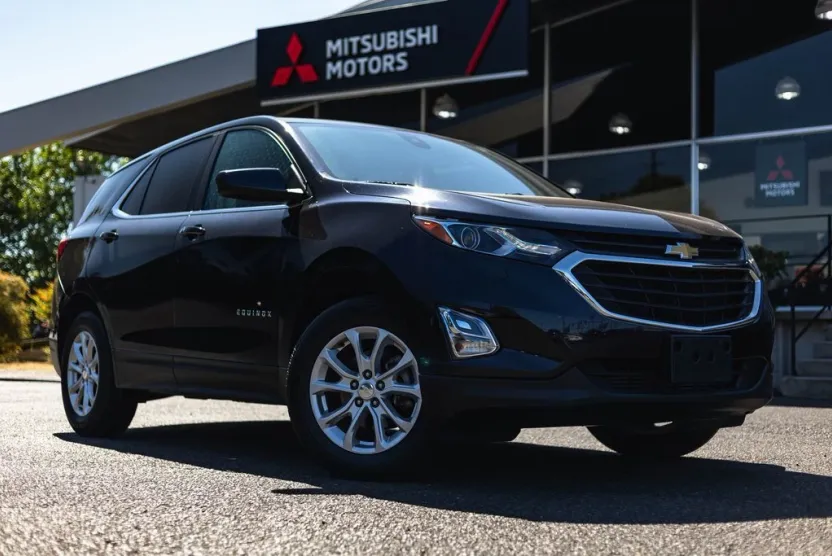 2021 Chevrolet Equinox LT photo 1