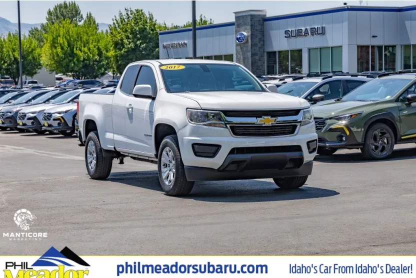 2017 Chevrolet Colorado LT photo 1
