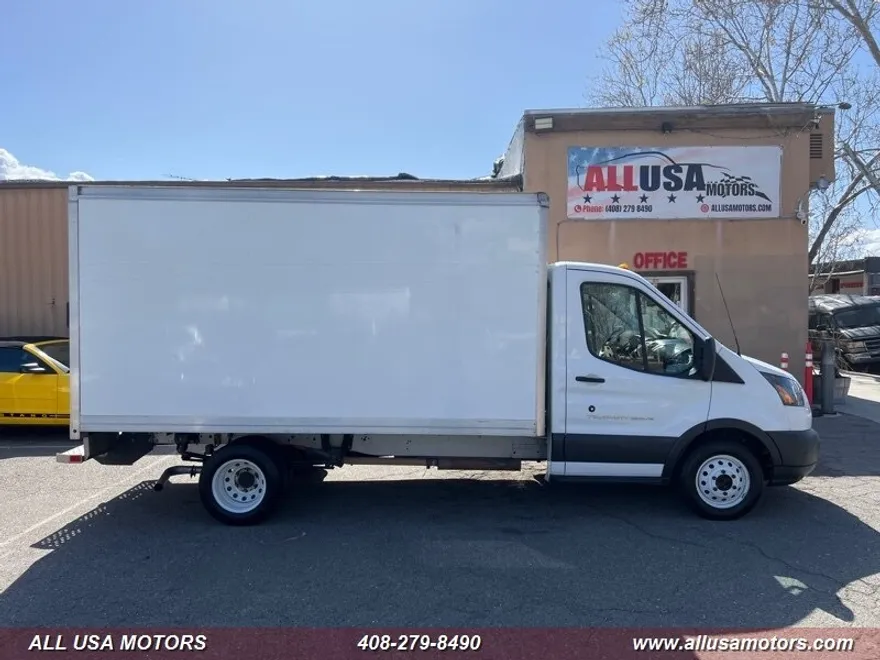 2018 Ford Transit photo 1