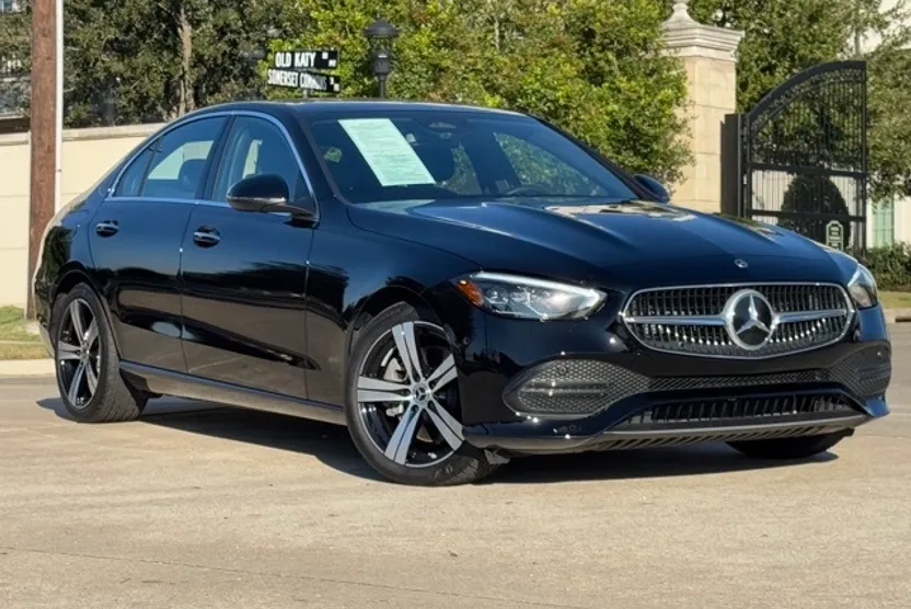 2024 Mercedes Benz C 300 photo 1