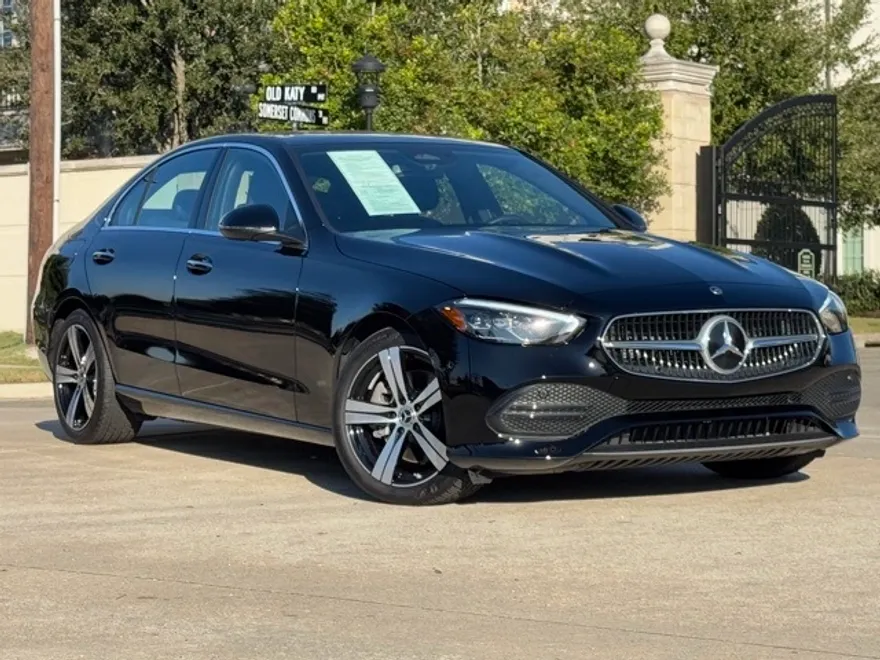 2024 Mercedes Benz C 300 photo 1