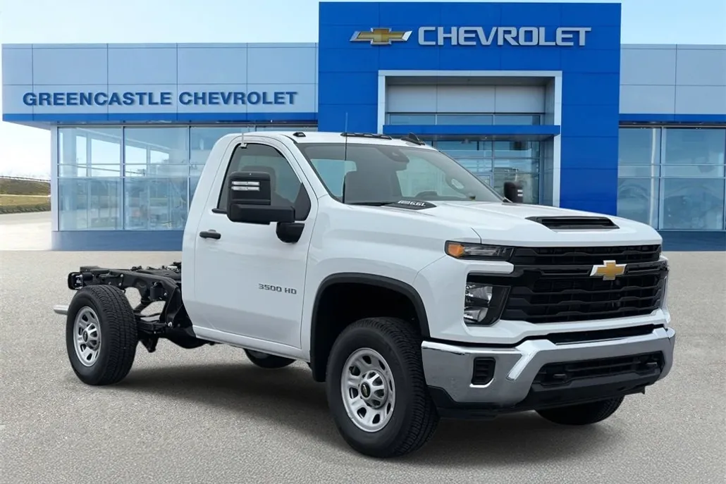 2025 Chevrolet Silverado 3500HD photo 1