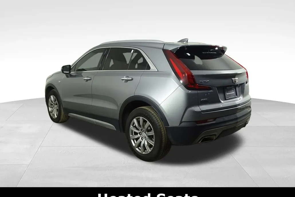 2023 Cadillac XT4 Premium Luxury photo 1
