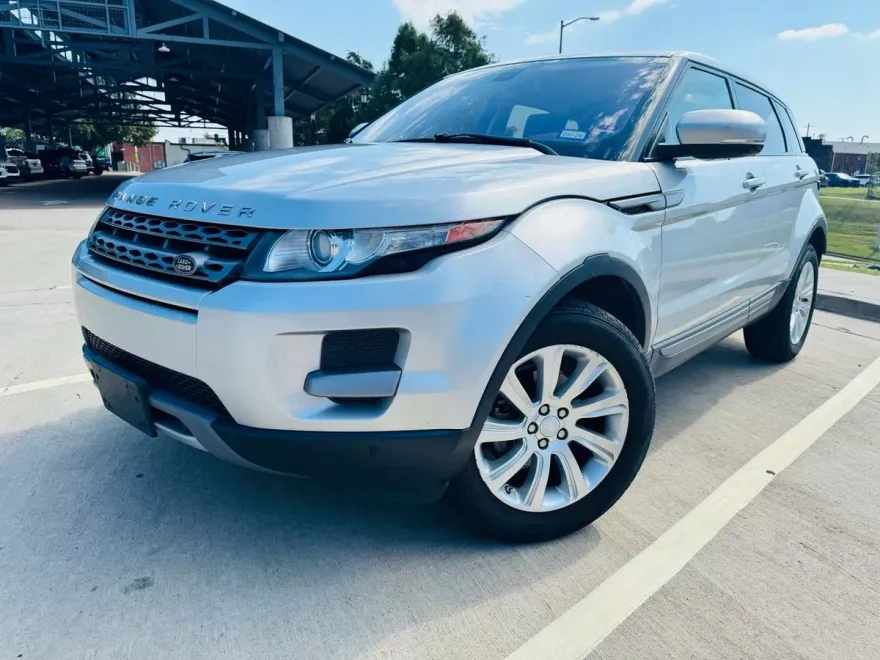 2013 Land Rover Range Rover Evoque Pure photo 1