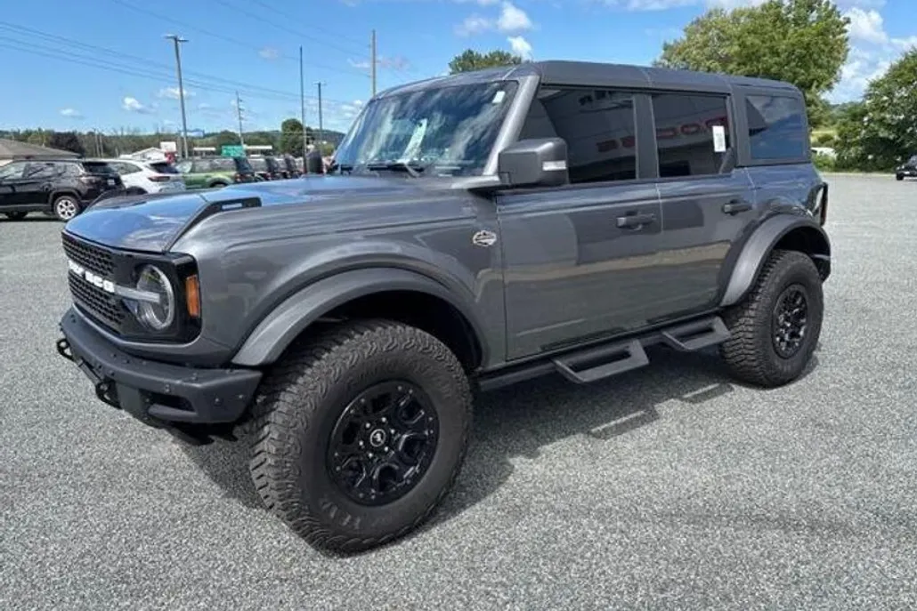 2024 Ford Bronco Wildtrak photo 1