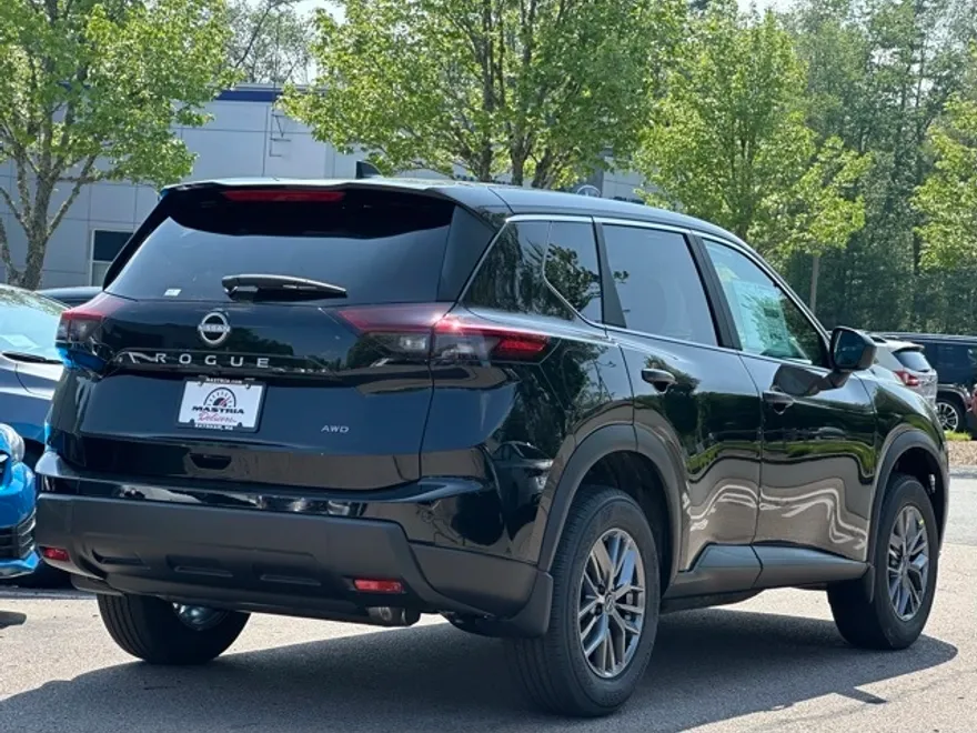 2025 Nissan Rogue S photo 1
