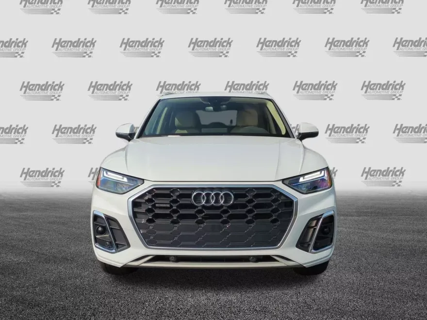 2022 Audi Q5 S line Premium photo 1