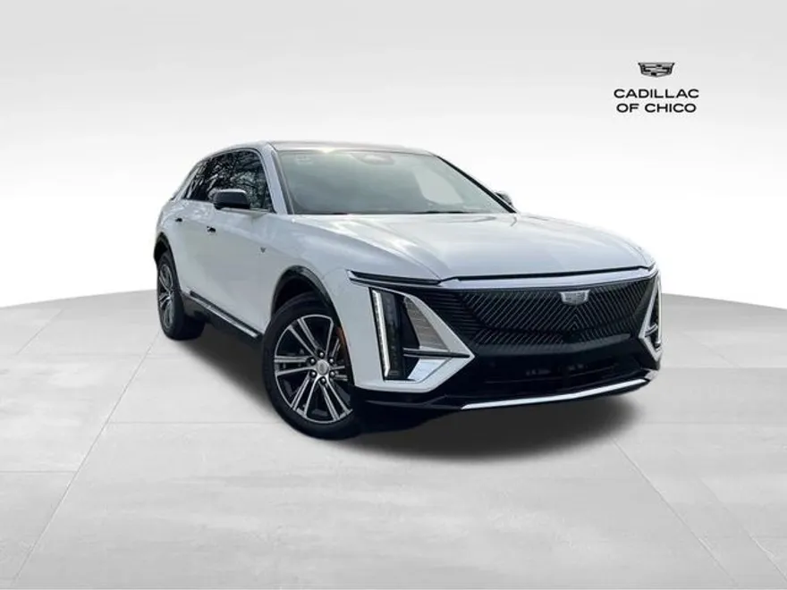 2025 Cadillac Lyriq Luxury photo 1
