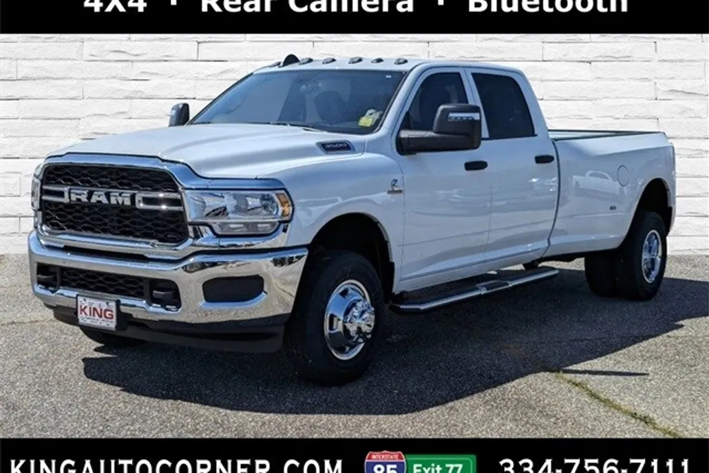 2024 Ram 3500 Tradesman photo 1