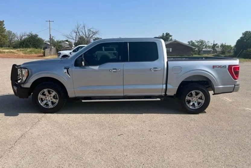 2023 Ford F-150 XLT photo 1
