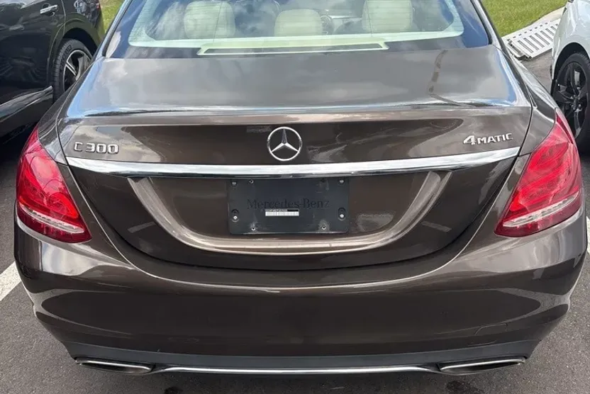 2015 Mercedes Benz C 300 Sedan 4MATIC photo 1
