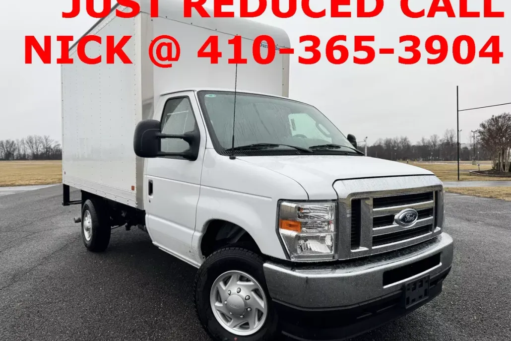 2025 Ford E-350 photo 1
