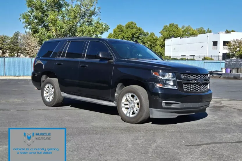 2019 Chevrolet Tahoe LT photo 1