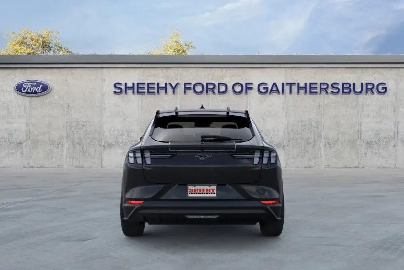 2025 Ford Mustang Mach-E GT photo 1