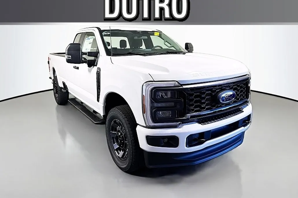 2025 Ford F-350 XL photo 1