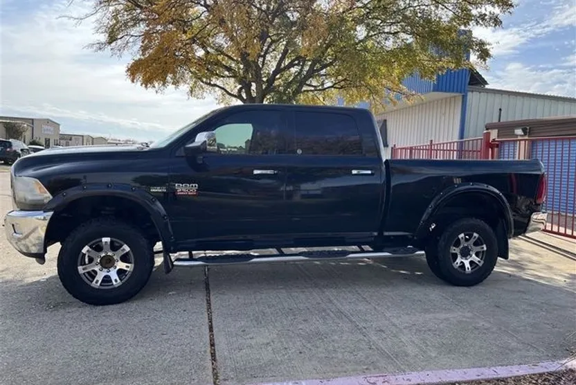 2012 Ram 2500 Laramie photo 1