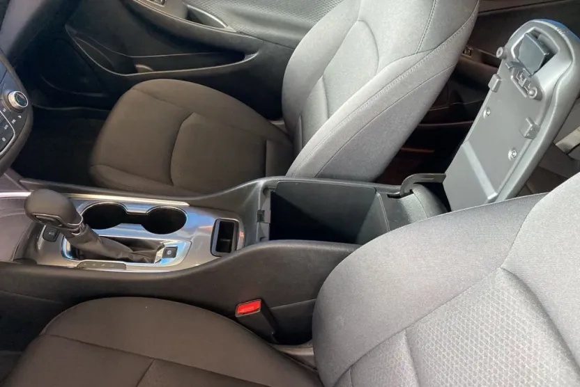 2025 Chevrolet Malibu 1LT photo 1
