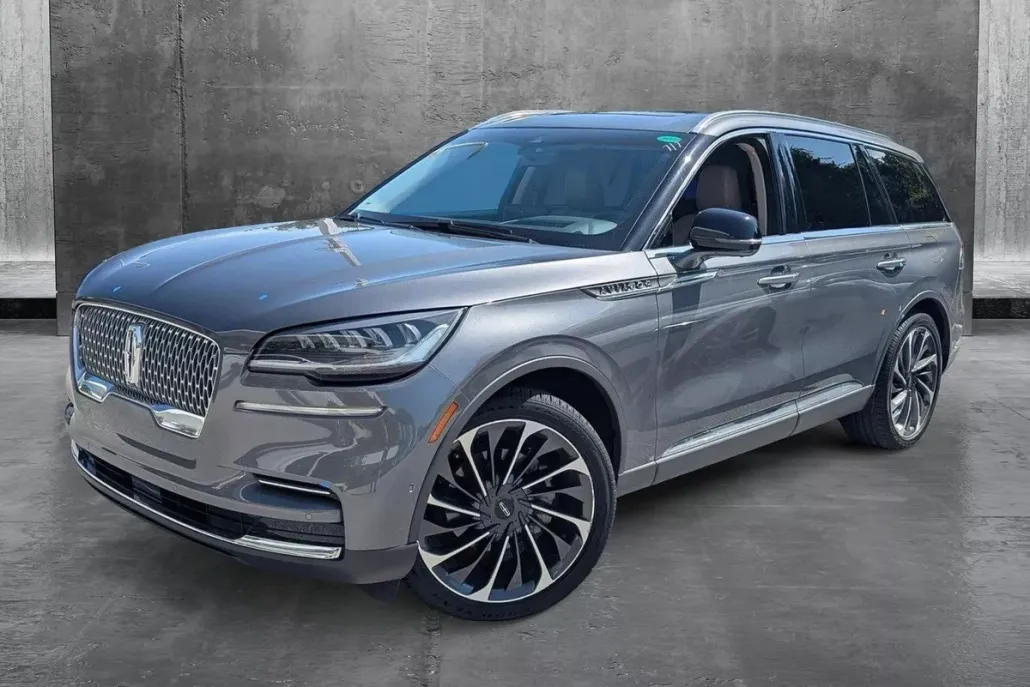 2022 Lincoln Aviator Reserve photo 1
