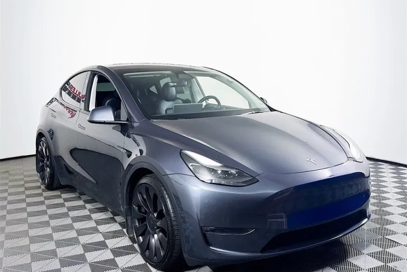2023 Tesla Model Y Performance photo 1