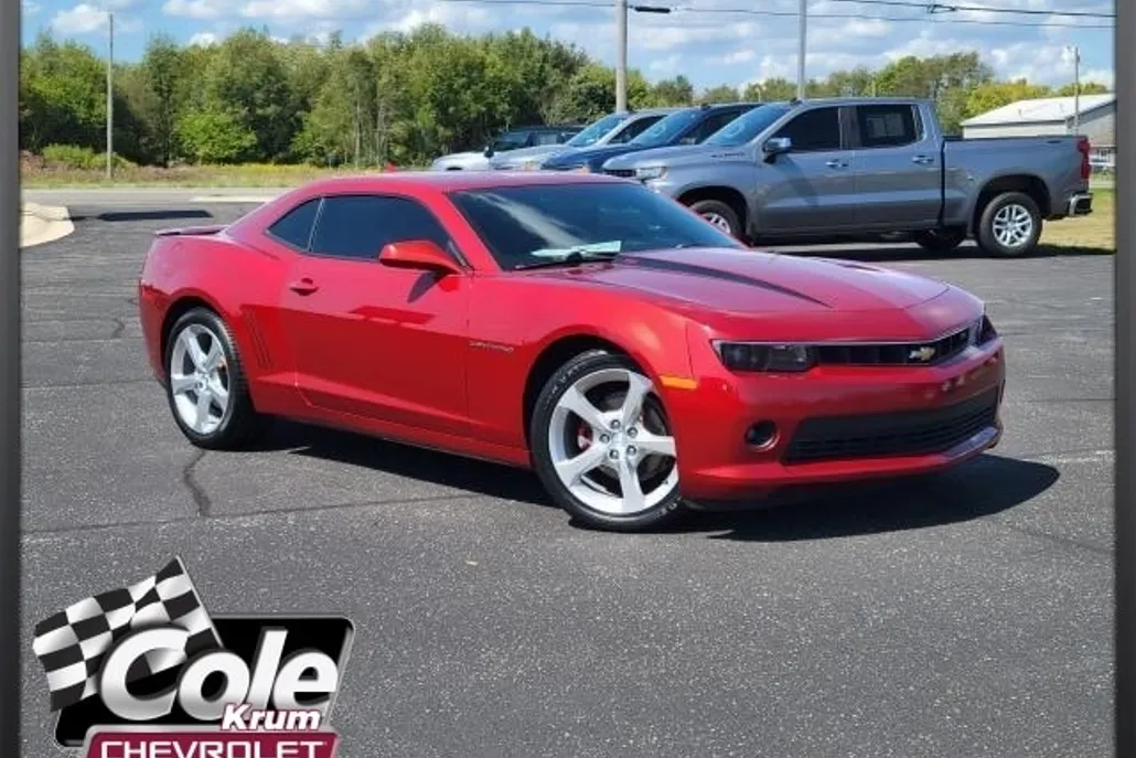 2015 Chevrolet Camaro 1LT photo 1