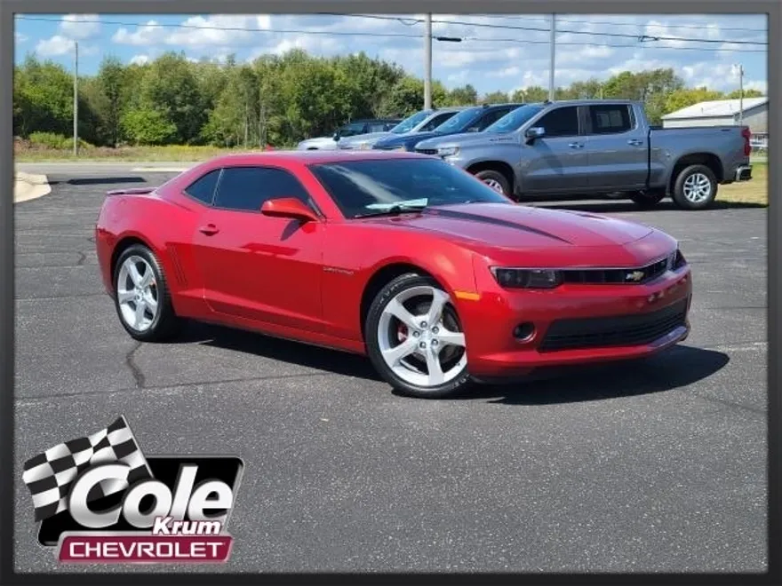 2015 Chevrolet Camaro 1LT photo 1