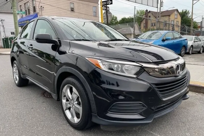 2019 Honda HR-V LX photo 1