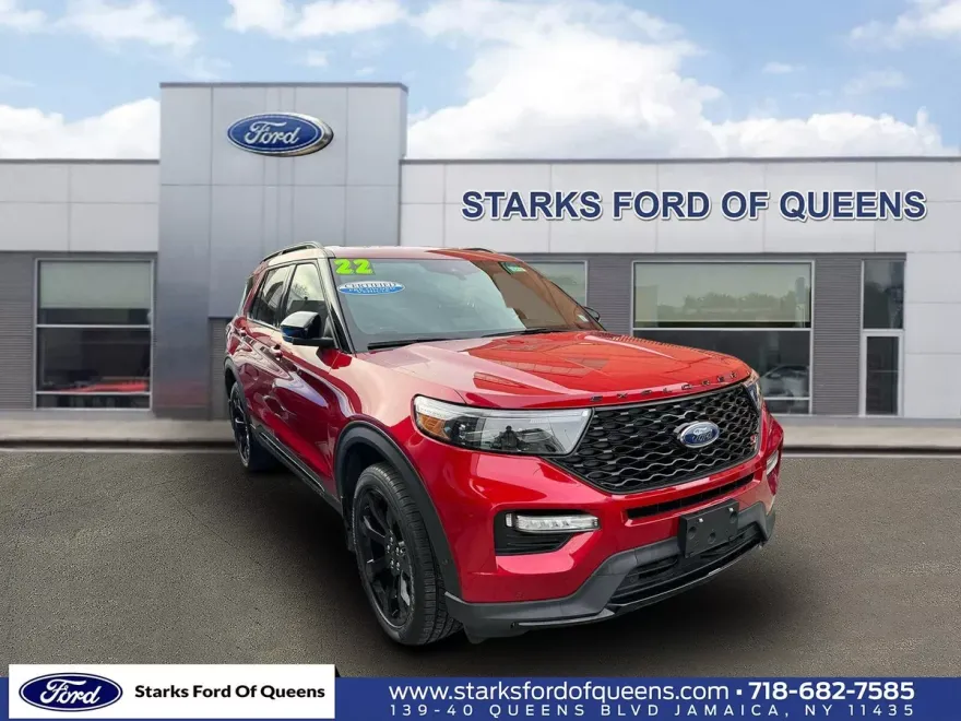 2022 Ford Explorer ST photo 1