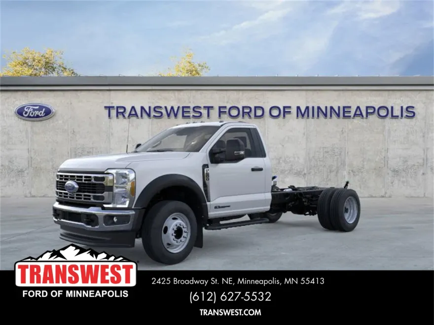 2025 Ford F-600 photo 1