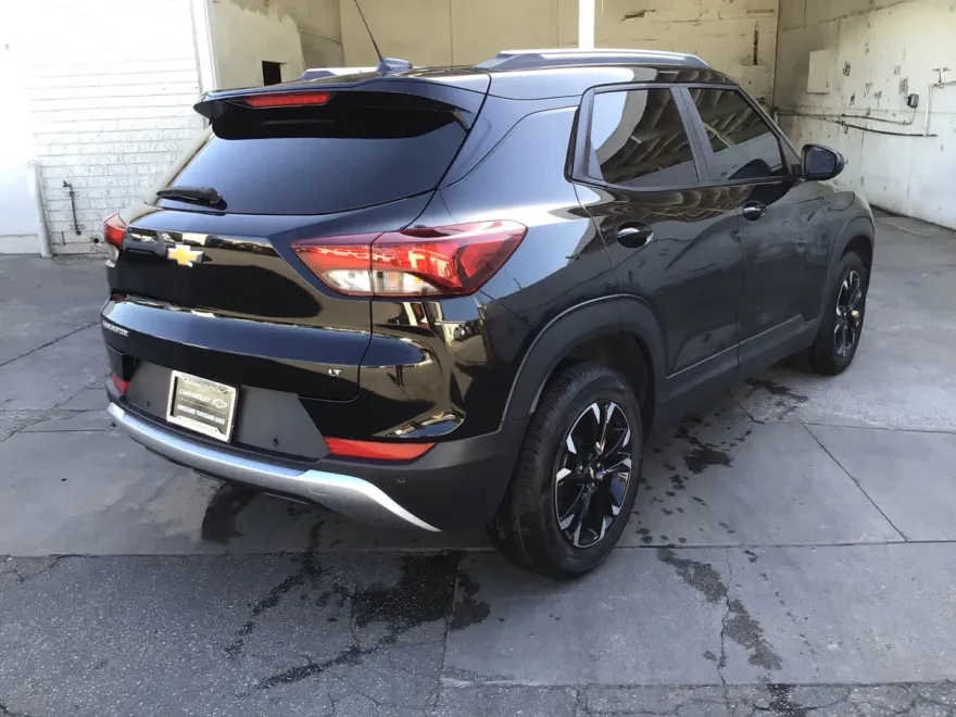 2023 Chevrolet Trailblazer LT photo 1