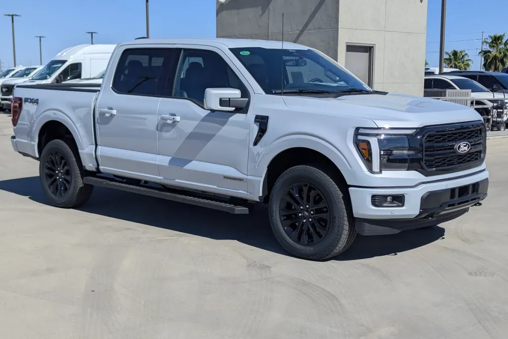2025 Ford F-150 Lariat photo 1