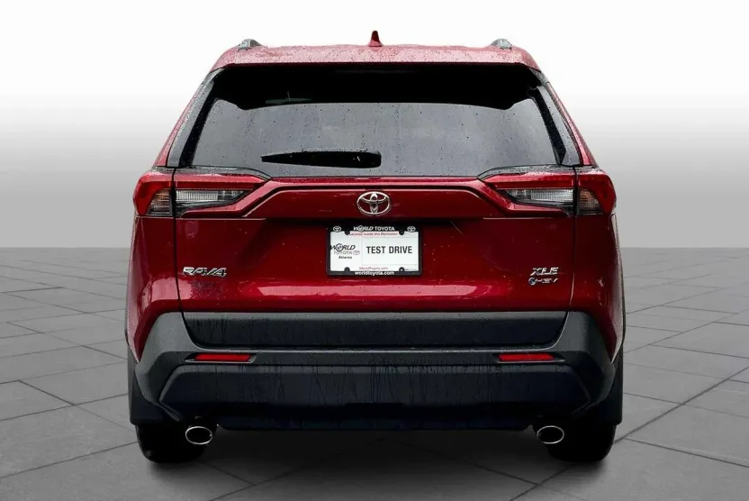 2025 Toyota RAV4 Hybrid XLE photo 1