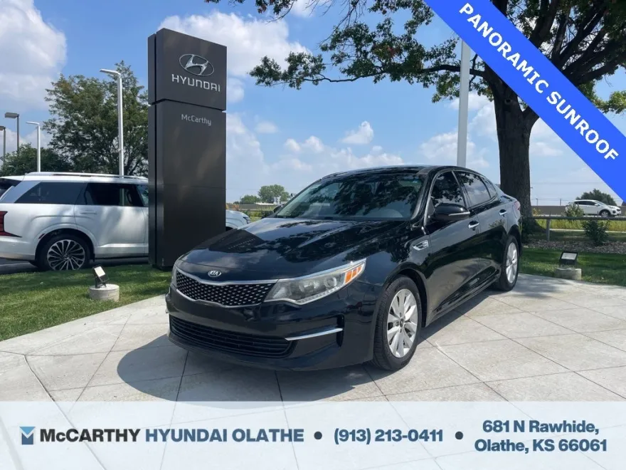 2018 Kia Optima EX photo 1