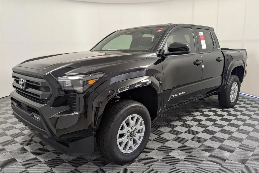 2025 Toyota Tacoma SR5 Double Cab photo 1