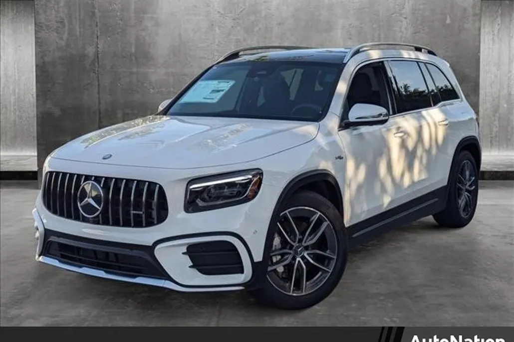 2025 Mercedes Benz GLB AMG 35 4MATIC photo 1