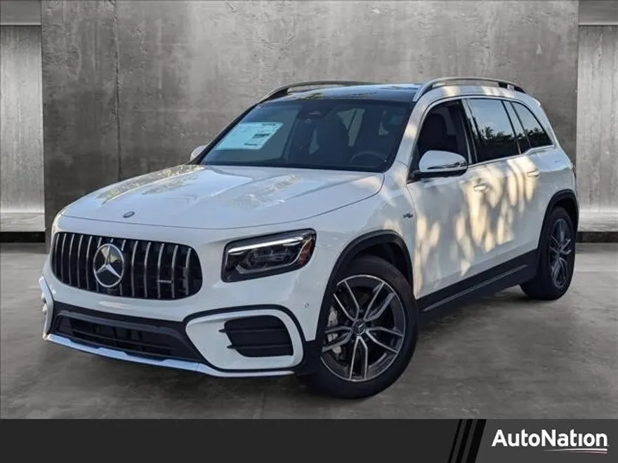 2025 Mercedes Benz GLB AMG 35 4MATIC photo 1