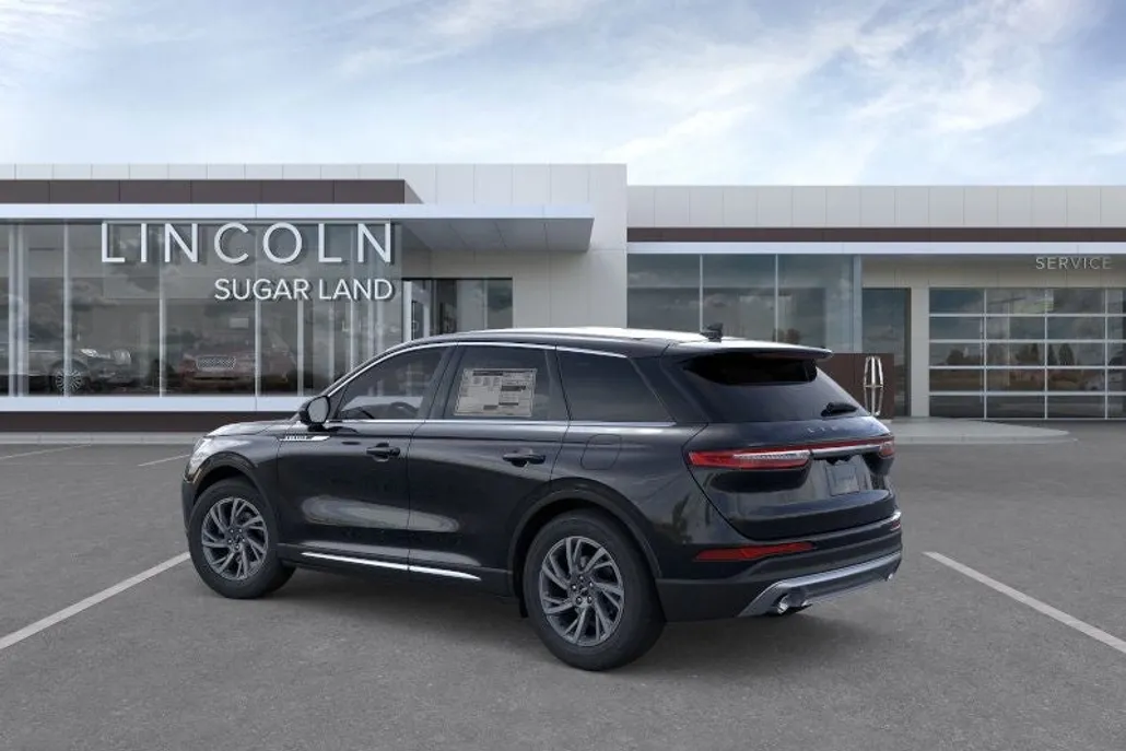 2025 Lincoln Corsair Premiere photo 1