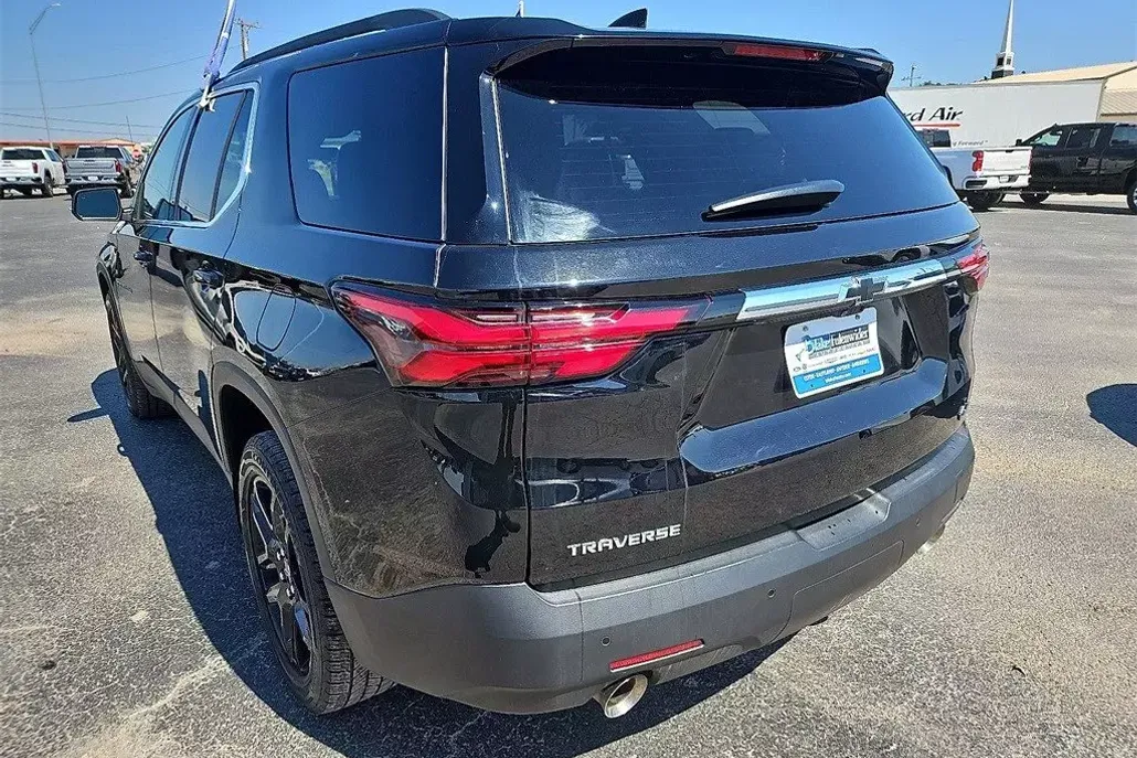 2022 Chevrolet Traverse Cloth photo 1