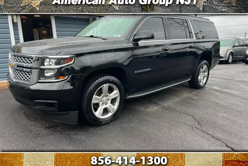 2016 Chevrolet Suburban 1500 LT photo 1