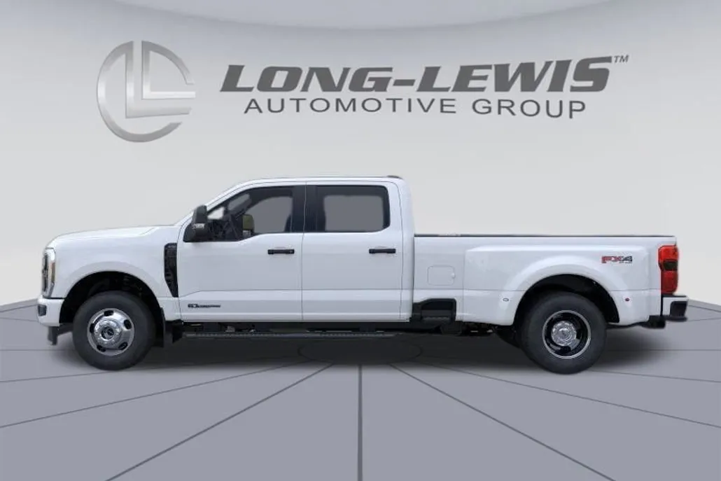 2026 Ford F-350 photo 1