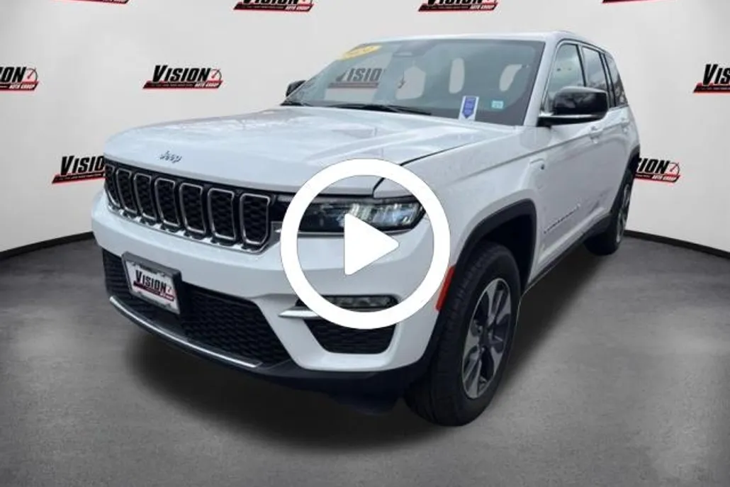 2024 Jeep Cherokee 4xe Base photo 1