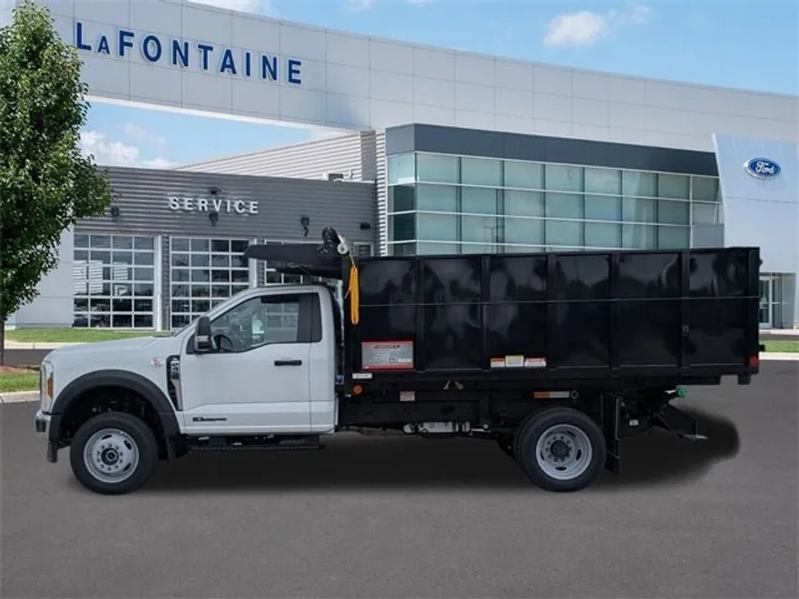 2025 Ford F-450 photo 1