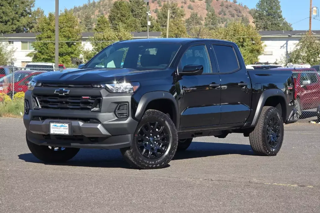 2026 Chevrolet Colorado Trail Boss photo 1