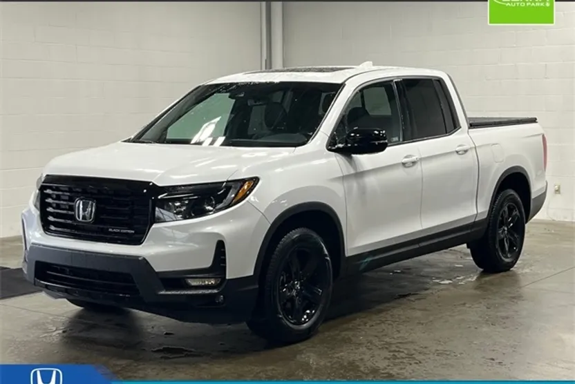 2023 Honda Ridgeline Black Edition photo 1