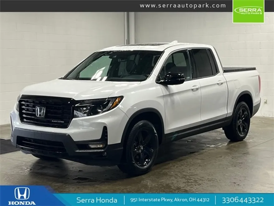 2023 Honda Ridgeline Black Edition photo 1