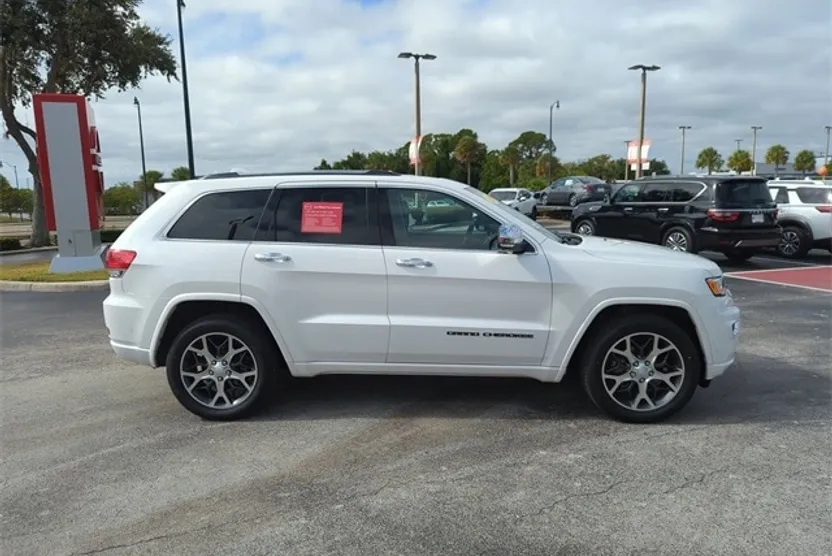 2019 Jeep Grand Cherokee Overland photo 1