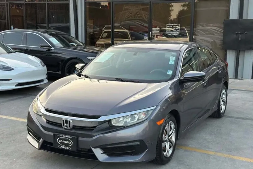 2016 Honda Civic LX photo 1