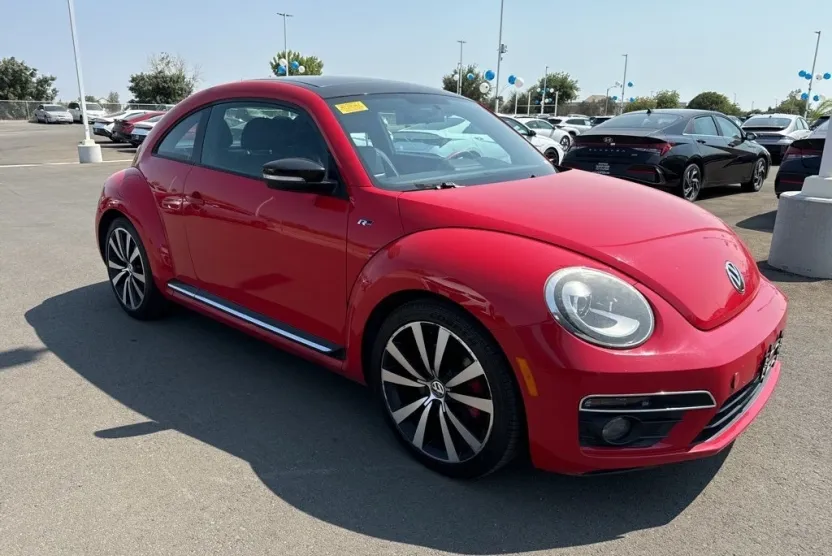 2014 Volkswagen Beetle R-Line photo 1